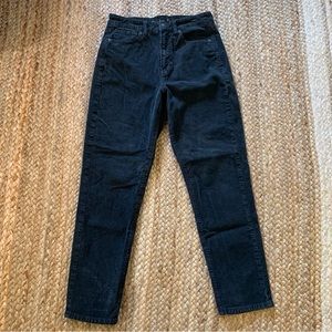 American Eagle | High-Rise Black Corduroy Mom Jean | 4